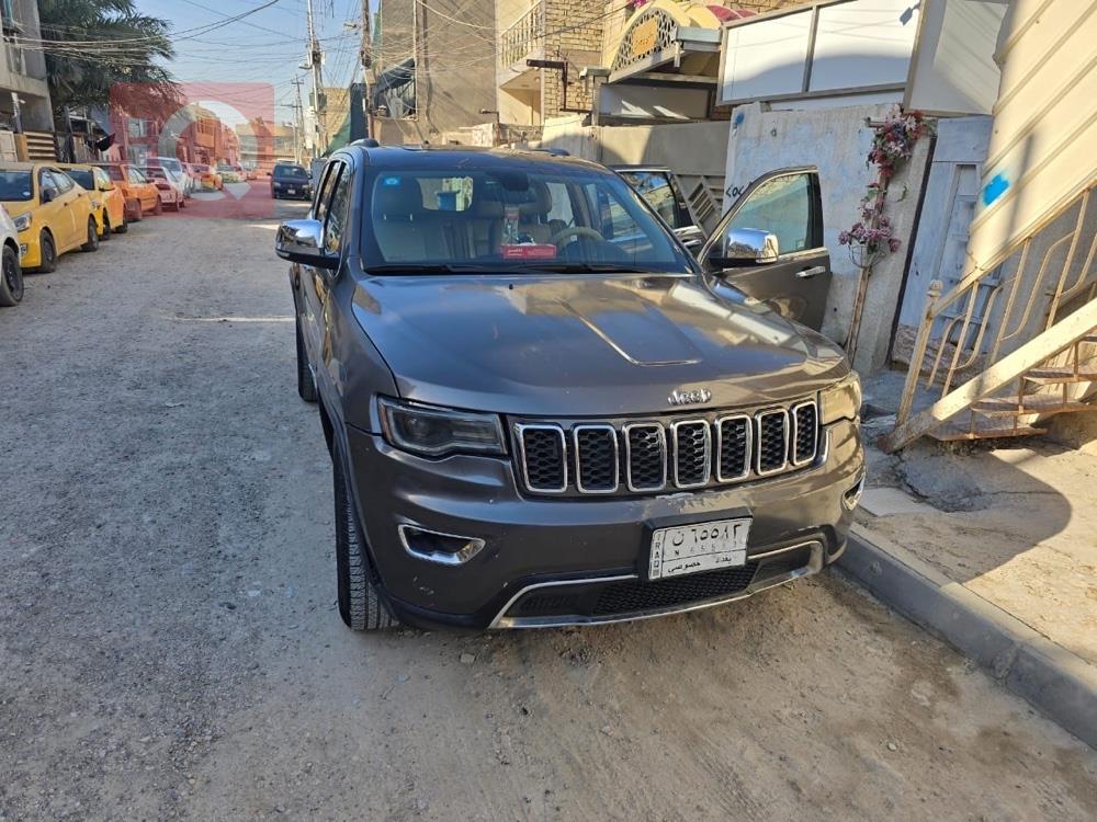 جيب جراند شيروكي